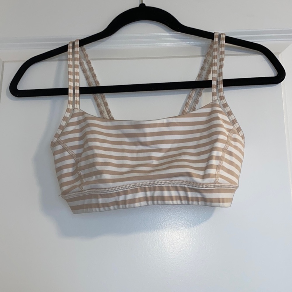 Lululemon sports bra